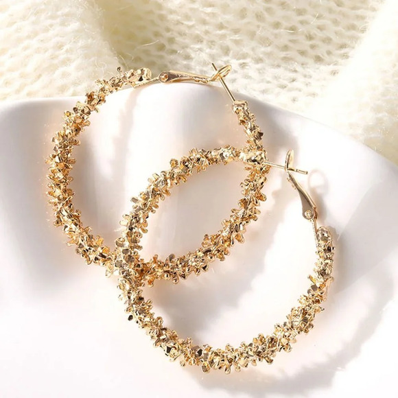 "Geometric Circle Round Gold Plated Hoop Earrings for Women, UNVN12435 - Picture 1 of 1